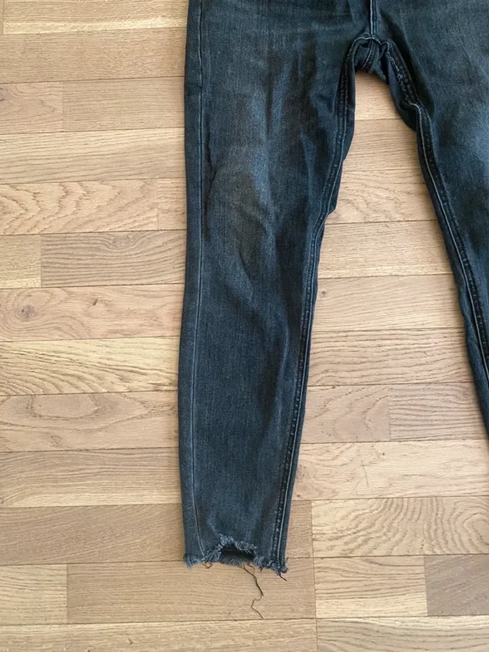 Jeans stradivarius taille haute - photo numéro 4