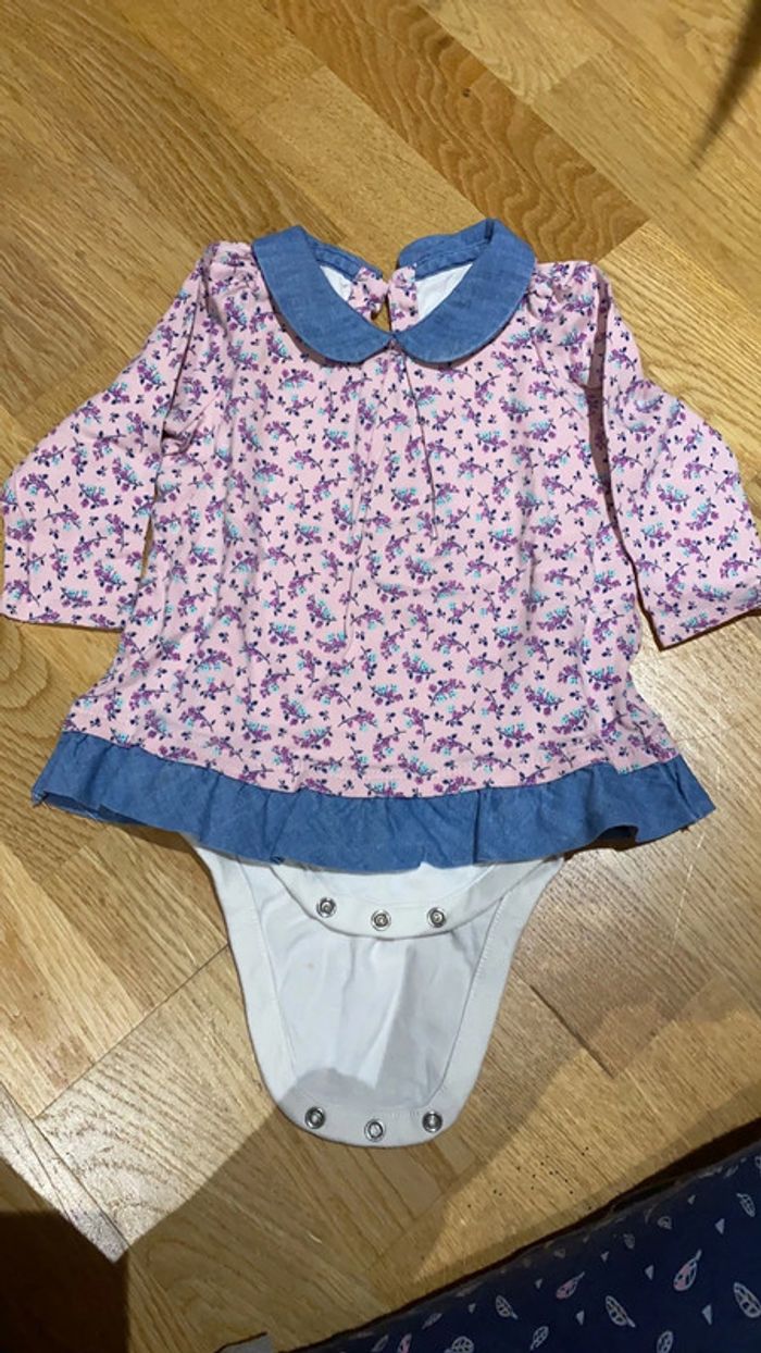 Robe body Baby Gap 6-12 mois