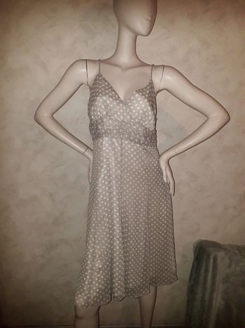 robe beige à pois blanc camaïeu taille 40