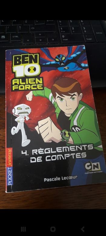 Livre ben 10 alien force