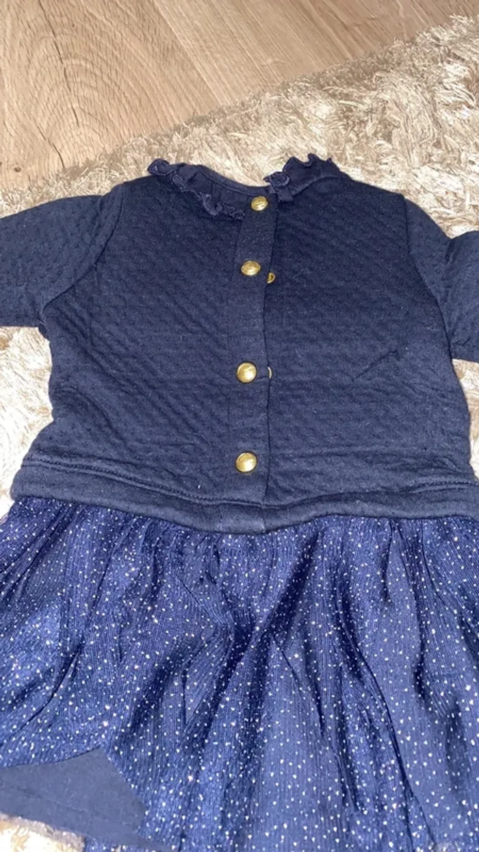 Jolie petite robe de fêtes chaude - photo numéro 4