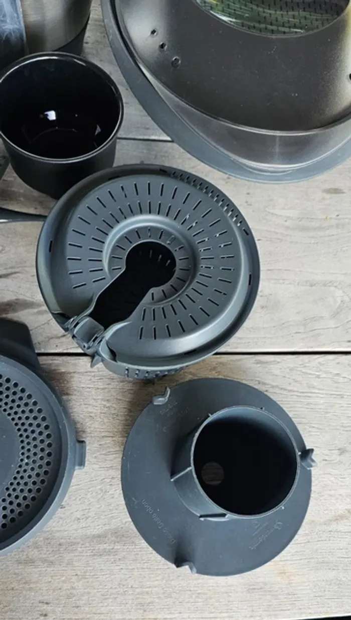 Thermomix TM6 blanc + accessoires le tout en parfait état aucun défaut quelconque - photo numéro 4