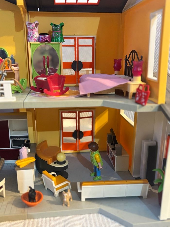 Maison playmobil (modèle 9266) avec accessoires - photo numéro 5