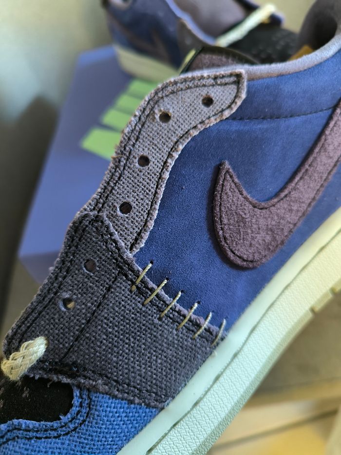 Doudoune sans manche the North face 
Couleur lavande taille femme XS enfant M
Neuve jamais porté 
prix  250€ en boutique 
Tissus 100% nylon 
Isolation 100% duvet pouvoir gonflant assure chaleur et confort 

Expédition rapide et emballage soigné 👍

Questio - photo numéro 7