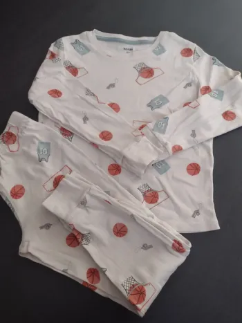 Pyjama garçon 8 ans marque KIABI