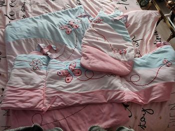 Tour de lit, couverture et gigoteuse (0-3 mois)