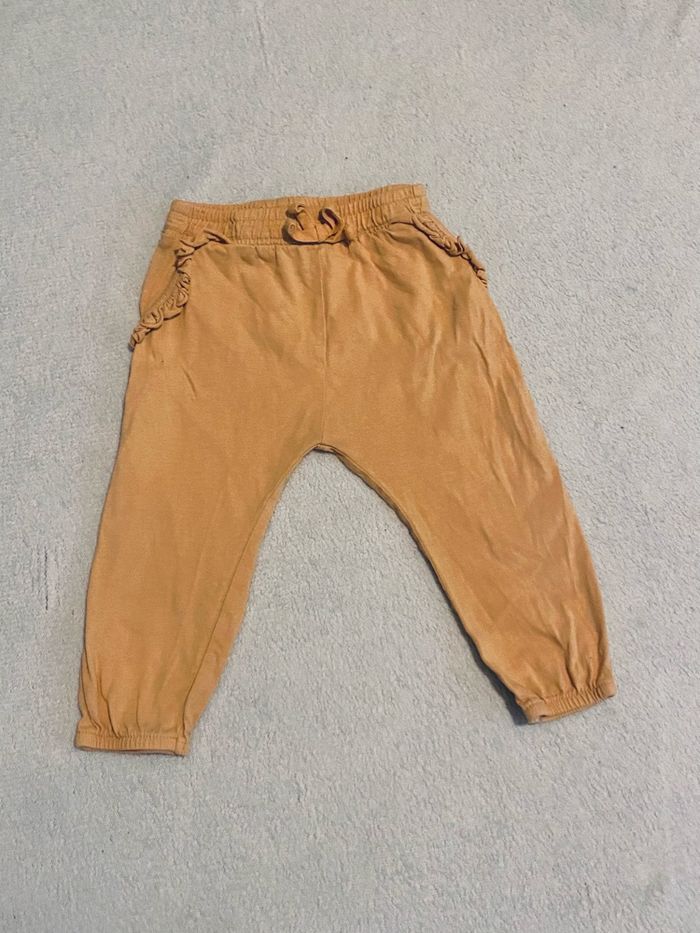 Legging orange fille 9 mois – Avec poches, très bon état