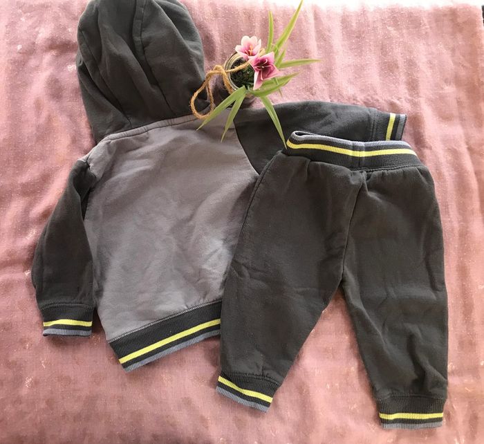 Ensemble jogging taille 6 mois - photo numéro 2