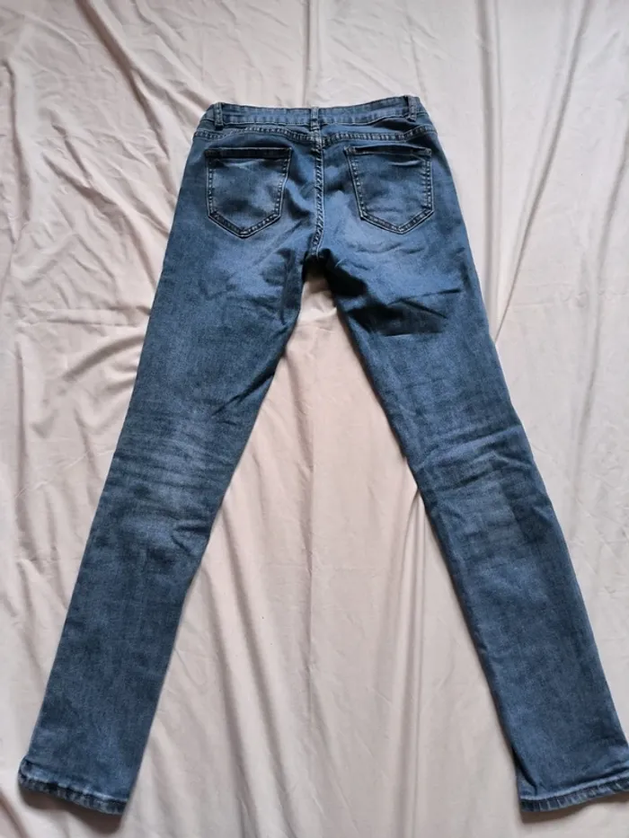 Jean à trous Farfallina taille 36 - photo numéro 5