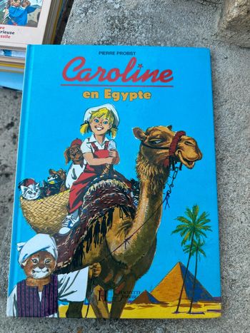 Beau livre traditionnel vintage bd Caroline en Egypte