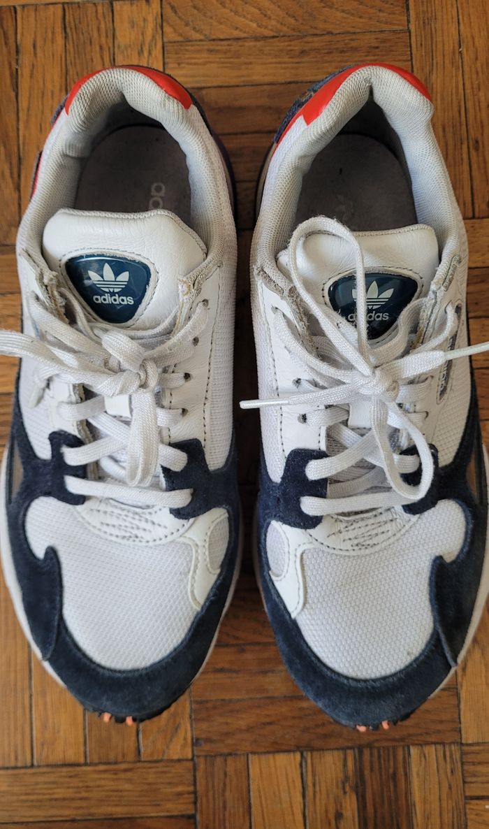 Jolies baskets Adidas Falcon - photo numéro 3