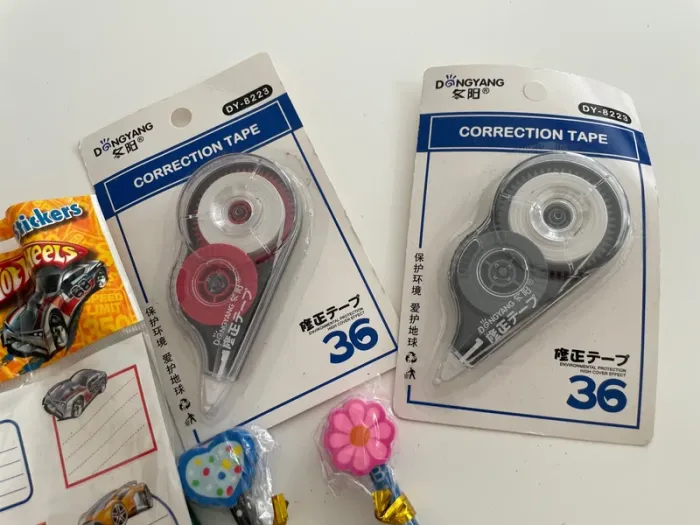 Mini set de rentrée : correcteurs, crayons, gomme, étiquettes - photo numéro 4