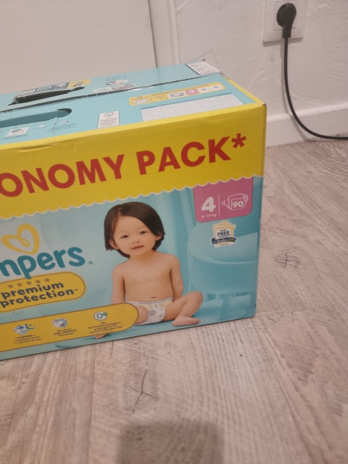 Couches pampers premium protection - photo numéro 2