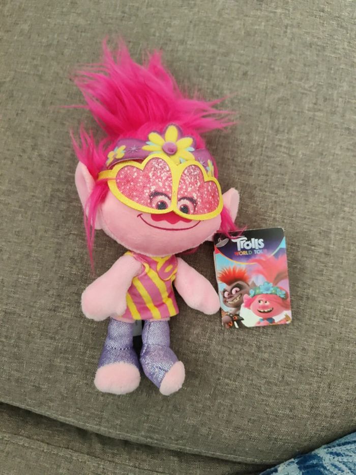 Peluche 18 cm trolls - photo numéro 1