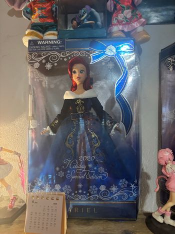 Poupée ariel édition holiday 