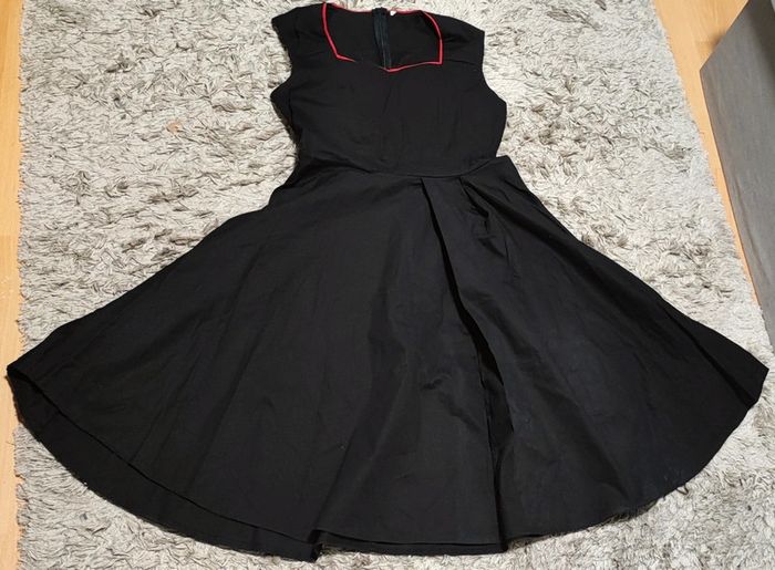 Belle robe noir style vintage taille L neuve - photo numéro 4