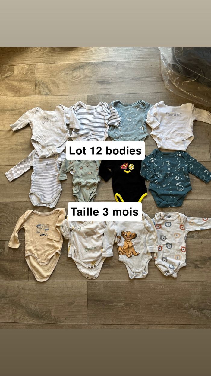 Lot bodies 3 mois