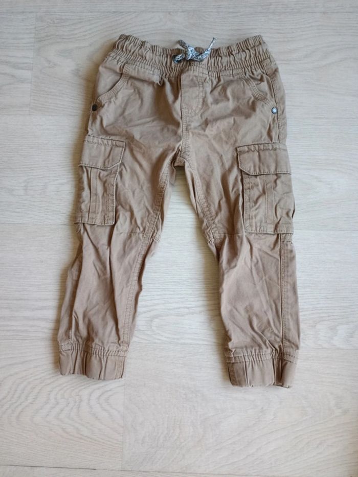 Pantalon garçon 2/3 ans Achat occasion Pantalons et jeans