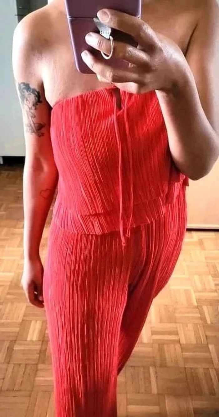 Combinaison mi longue plissée bustier Bershka - photo numéro 4