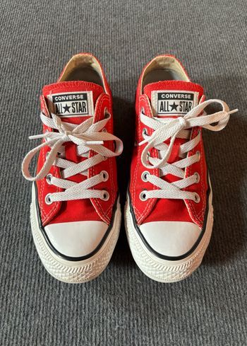 Converse rouge