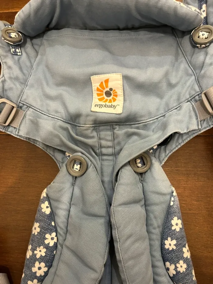 Porte bébé - photo numéro 2