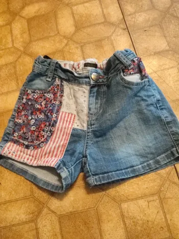 Short IKKS 8/9 ans