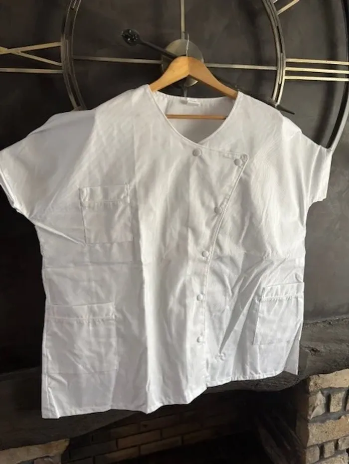 blouse de travail femme en coton strillé taille 48 / XXXL