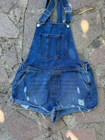 Salopette short en jean taille 42