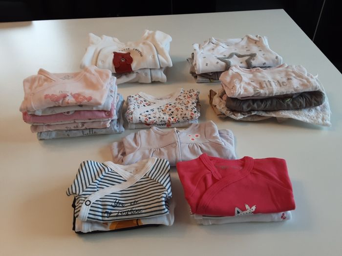Vend lot naissance et 1 mois