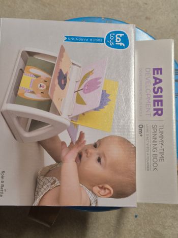 Livre d'activités à tourner neuf