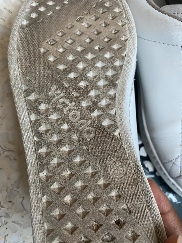 Baskets Victoria blanches – Détails pailletés – Taille 39 EU - photo numéro 7