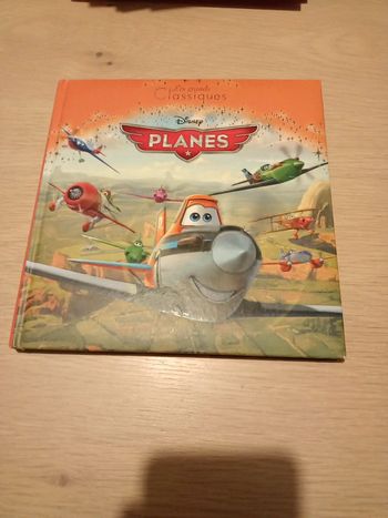 Livre hachette jeunesse Planes Disney