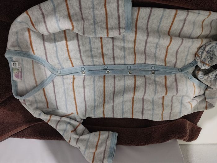 Lot de 7 pyjamas hiver 9-12mois (74cm) - photo numéro 4