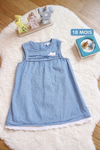 Robe en jean sans manches