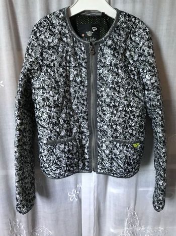 Superbe Veste doudoune 12 ans IKKS