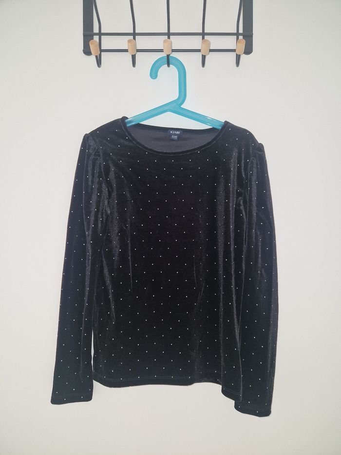Pull velours et cloutés