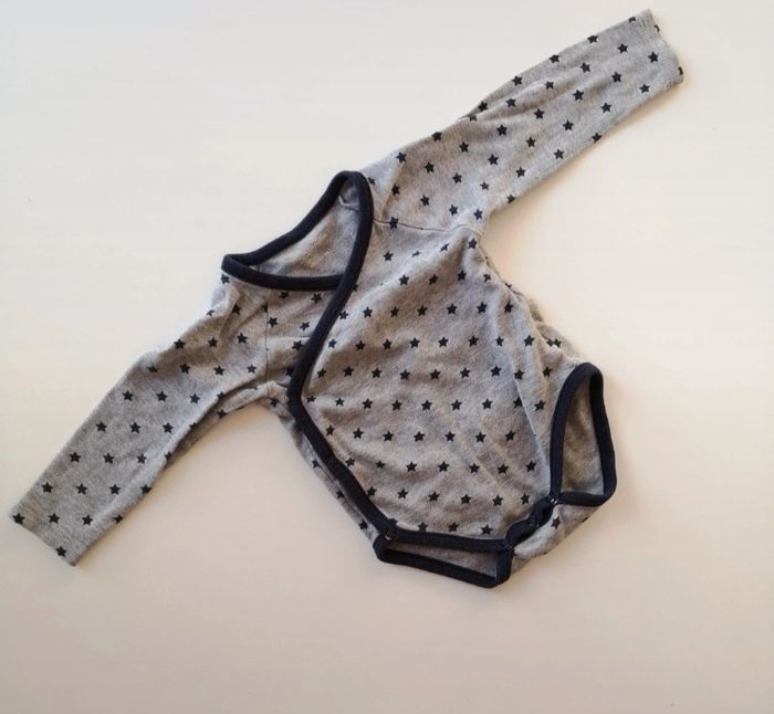 Bodie manches longues taille 6 mois