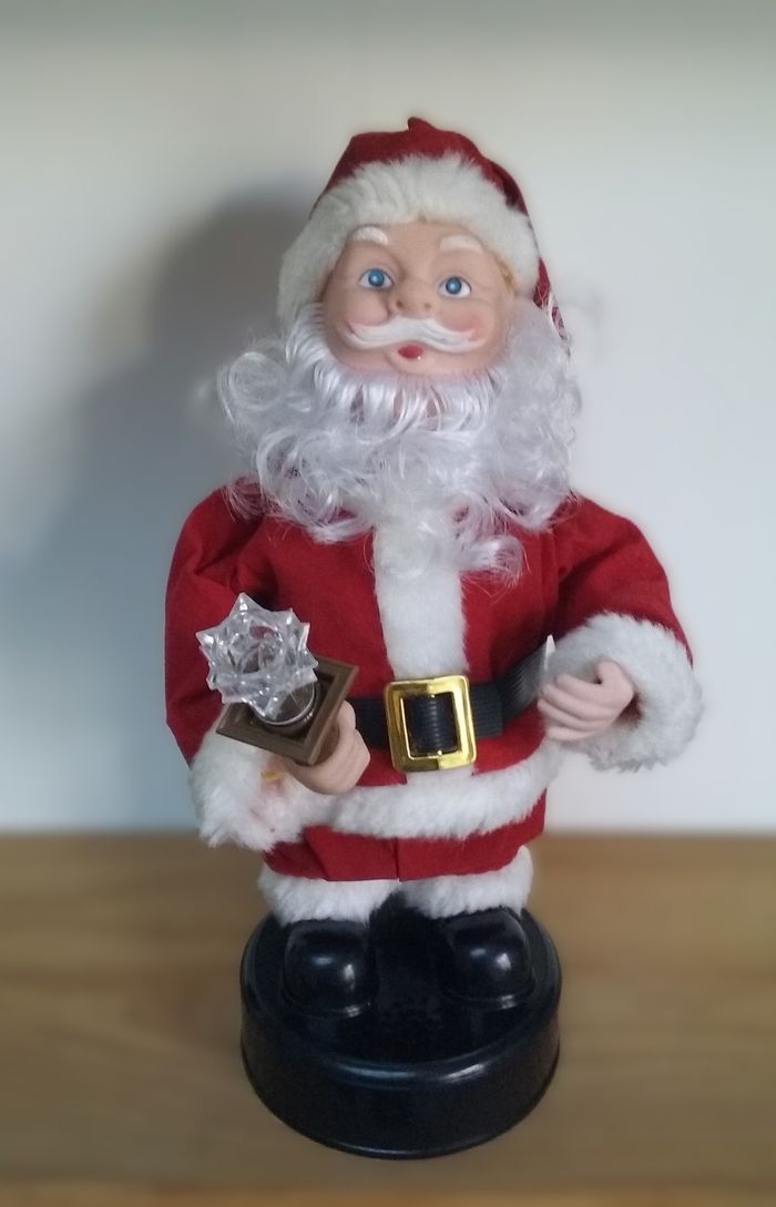 Automate Père Noël musical