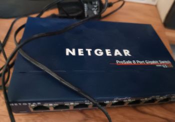 💻 Switch Netgear GS108 – 8 Ports Gigabit – ProSafe