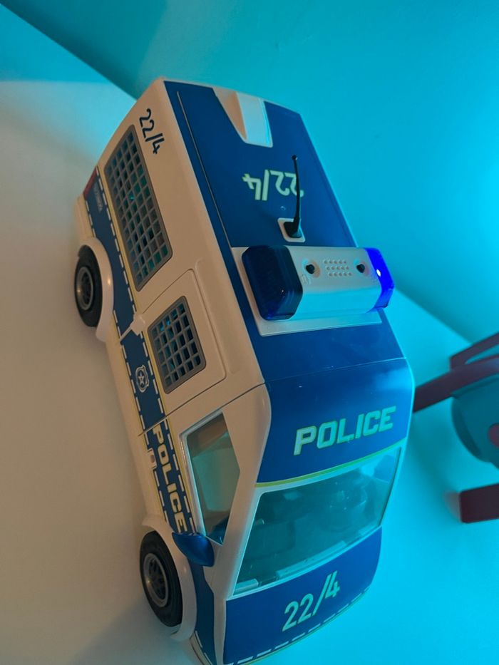 Véhicule police Playmobil - photo numéro 4
