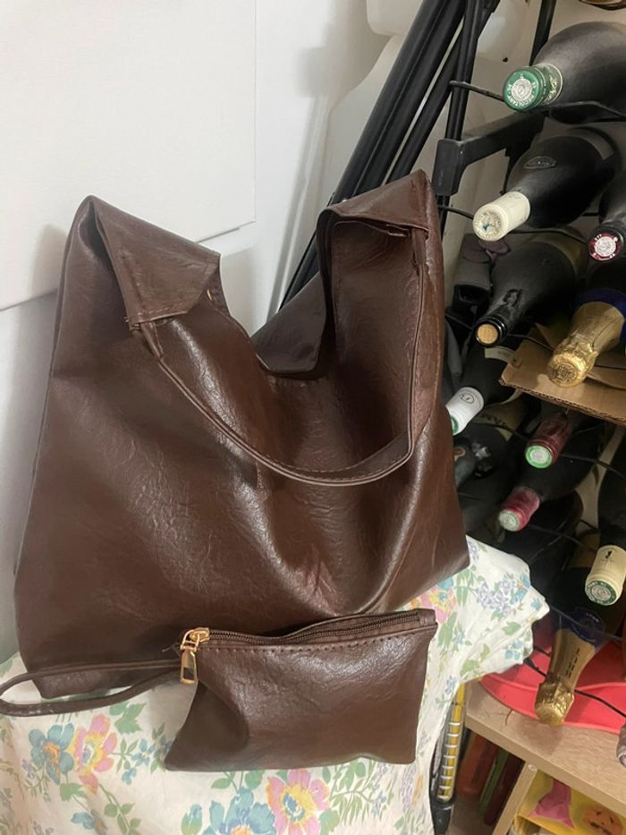 Sac fourre-tout vintage marron foncé en similicuir - photo numéro 4