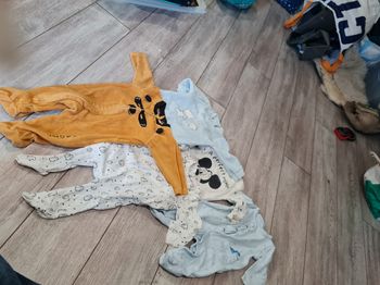 Lot bébé 1 mois