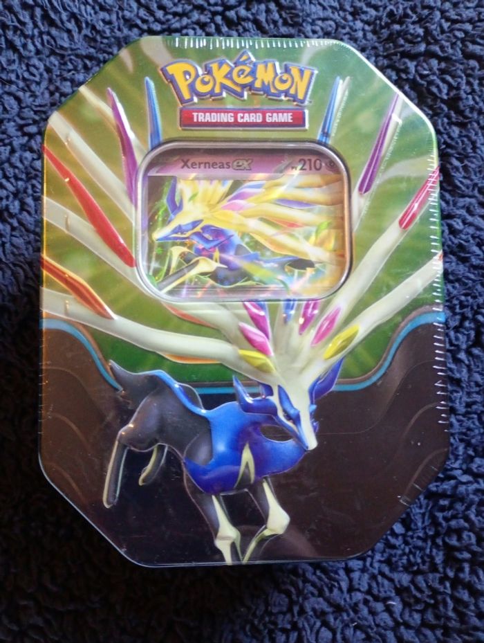 Pokémon Tin Xerneas EX FR scellée + 4 boosters