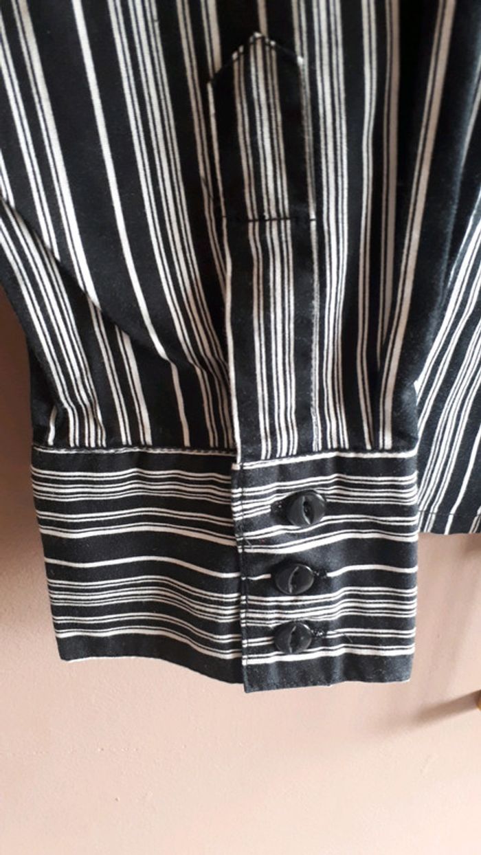 Chemise "classe/chic" rayée noire et blanche - photo numéro 2