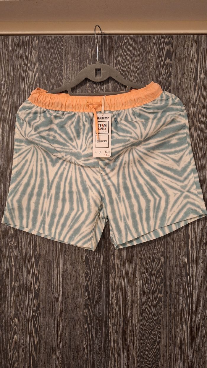 Short de bain tie and dye écru, bleu et rose saumon