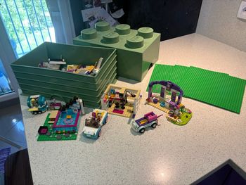 Lot Lego + boîte Lego verte 