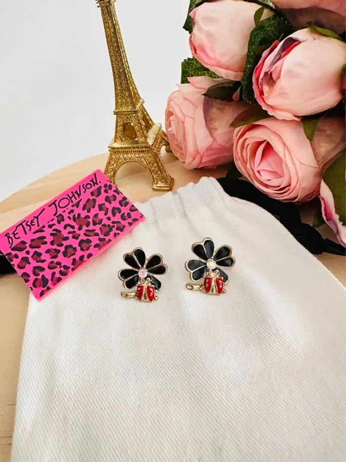 đVintage Boucles dâoreilles Betsey Johnson â Fleurs noires & coccinelles - photo numĂ©ro 3
