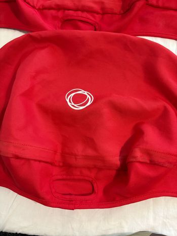 Capot pour poussette bugaboo donkey. Couleur rouge .