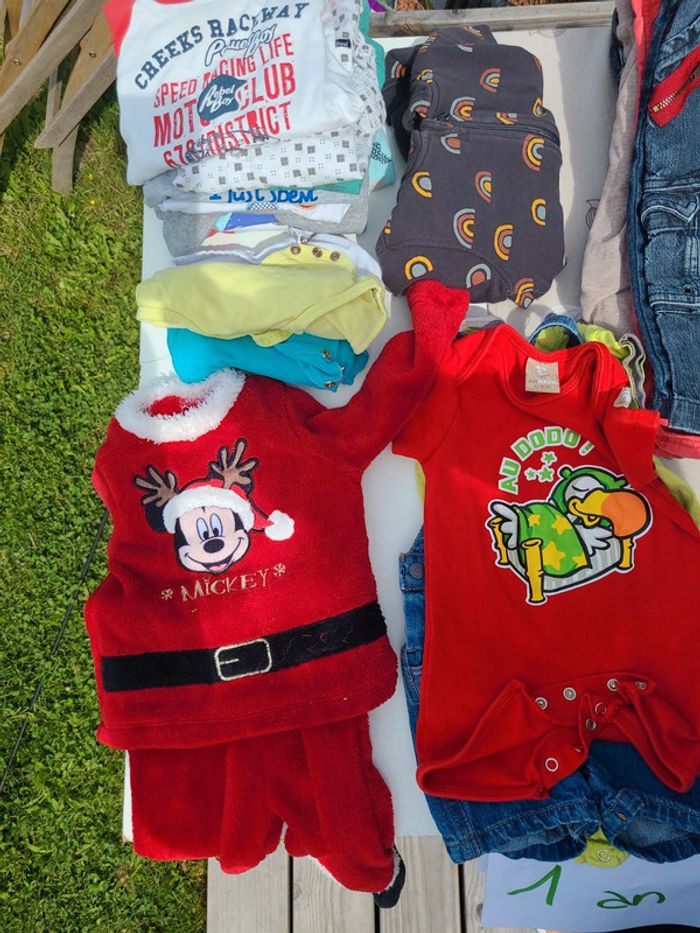 Lot vêtements garçons 1 an - photo numéro 2