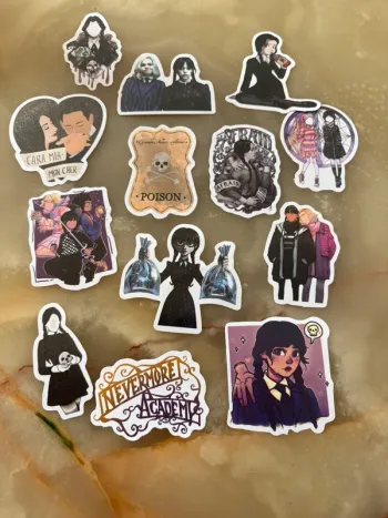 Stickers thème Mercredi Addams 13 pièces